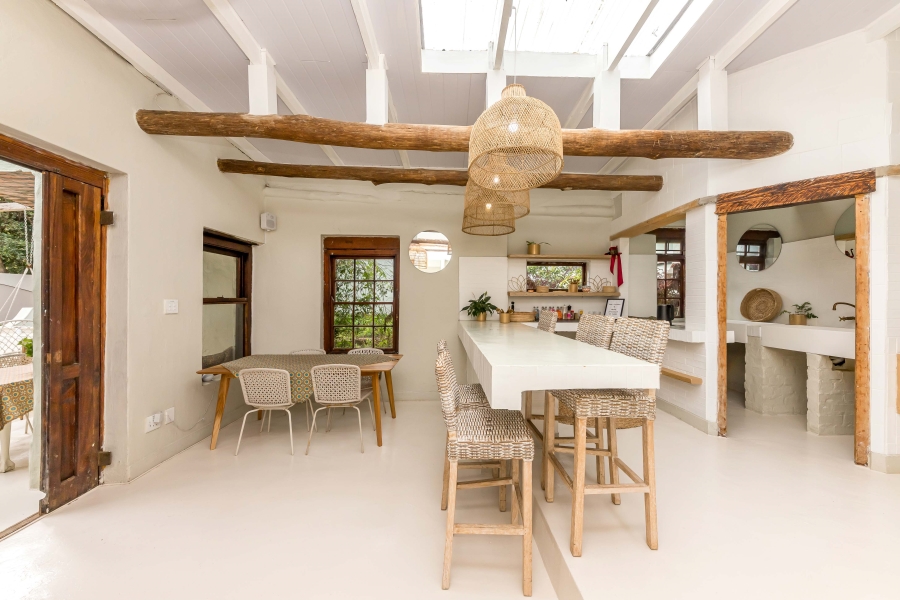 To Let 4 Bedroom Property for Rent in Overkloof Western Cape